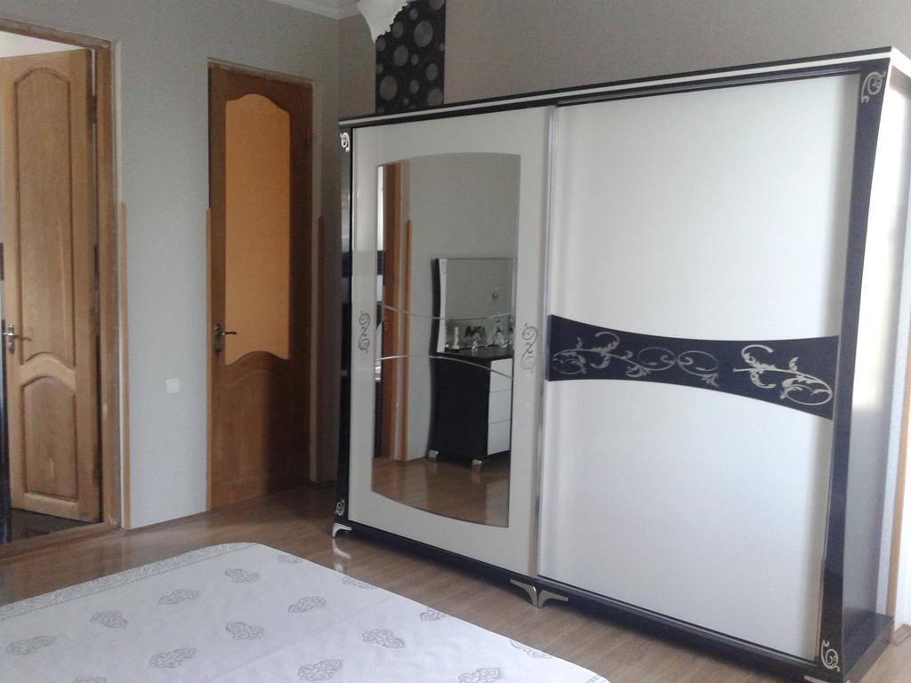 Bajo Guest House クタイシ 部屋 写真