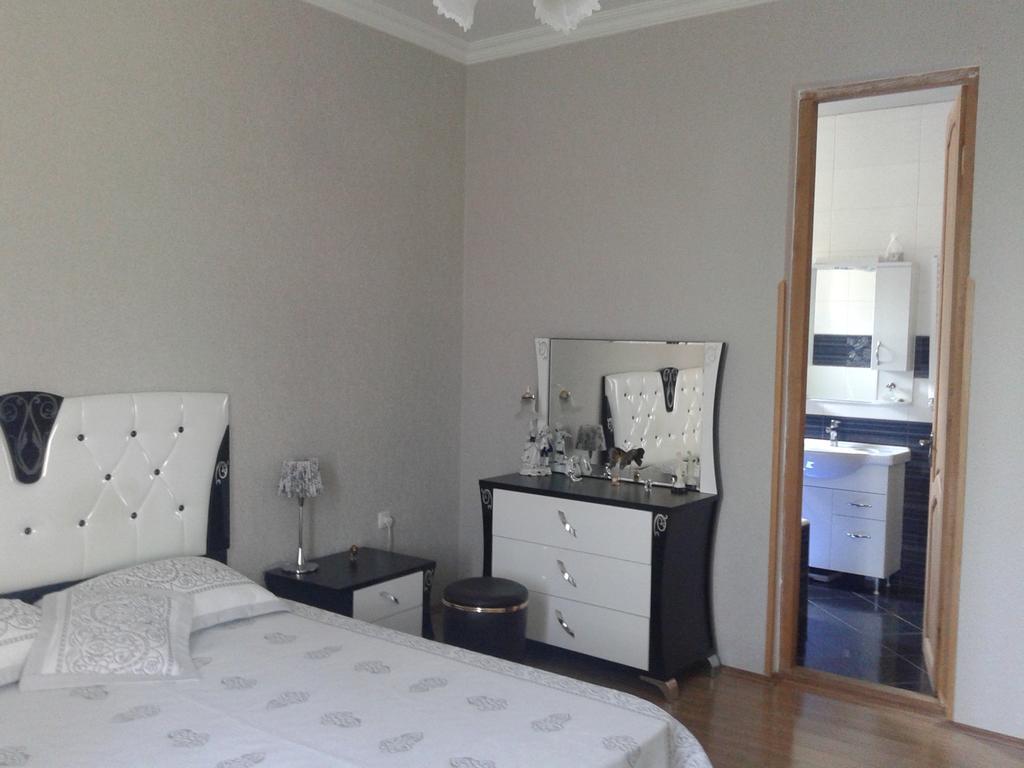 Bajo Guest House クタイシ 部屋 写真